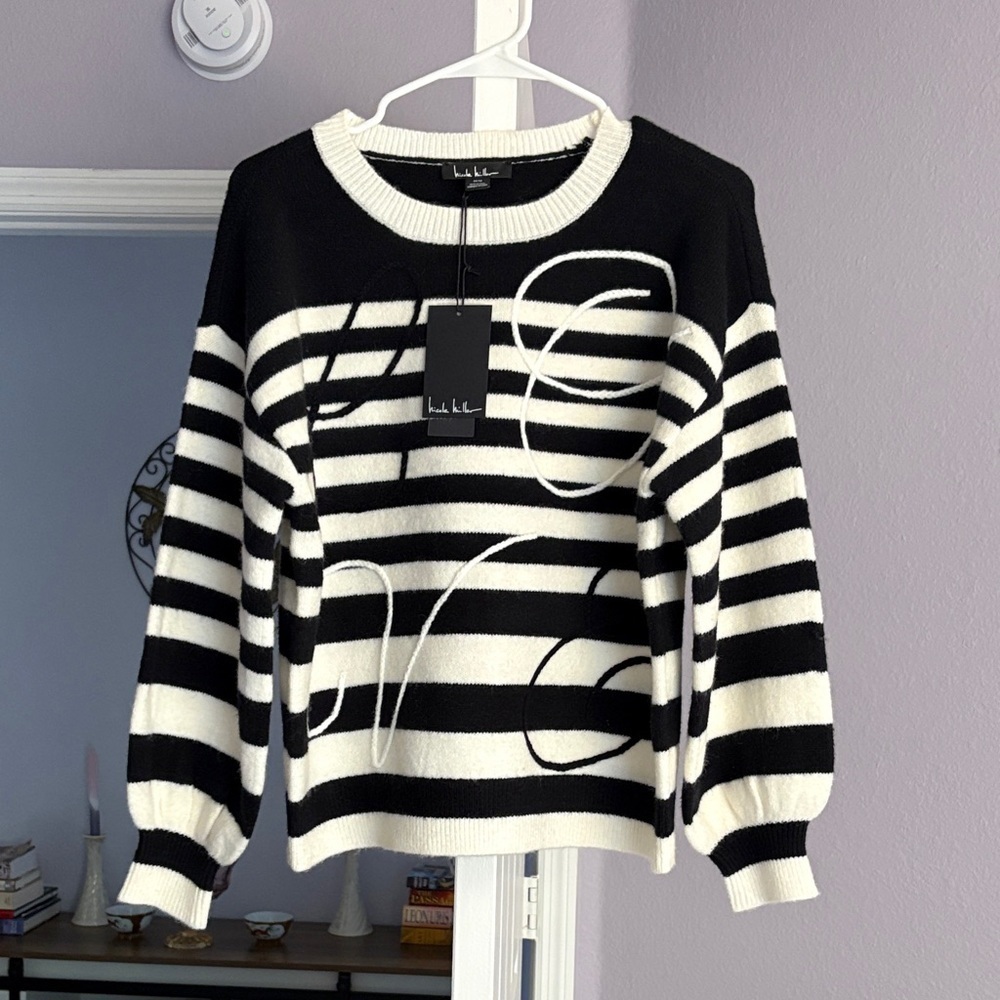 Nicole Miller Black and White Graphic Sweater